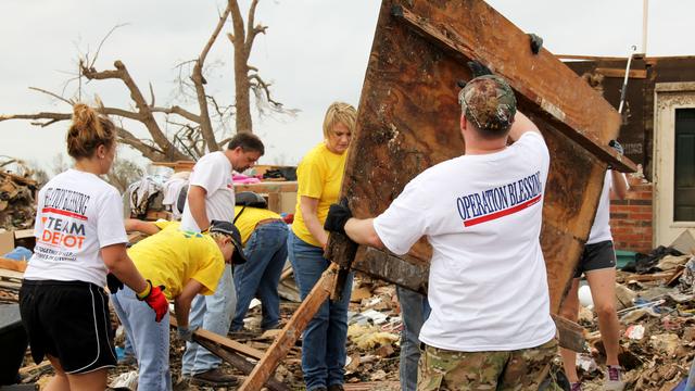 Moore Okla Operation Blessing