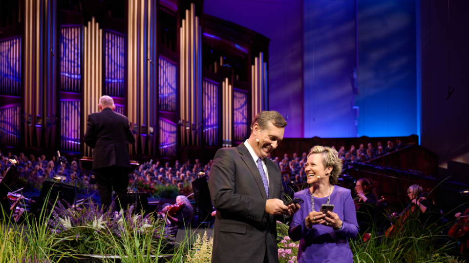 Tabernacle Choir Performs ‘Love Thy Neighbor’ Summer Concert