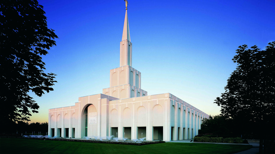 Toronto-Ontario-Canada-Temple