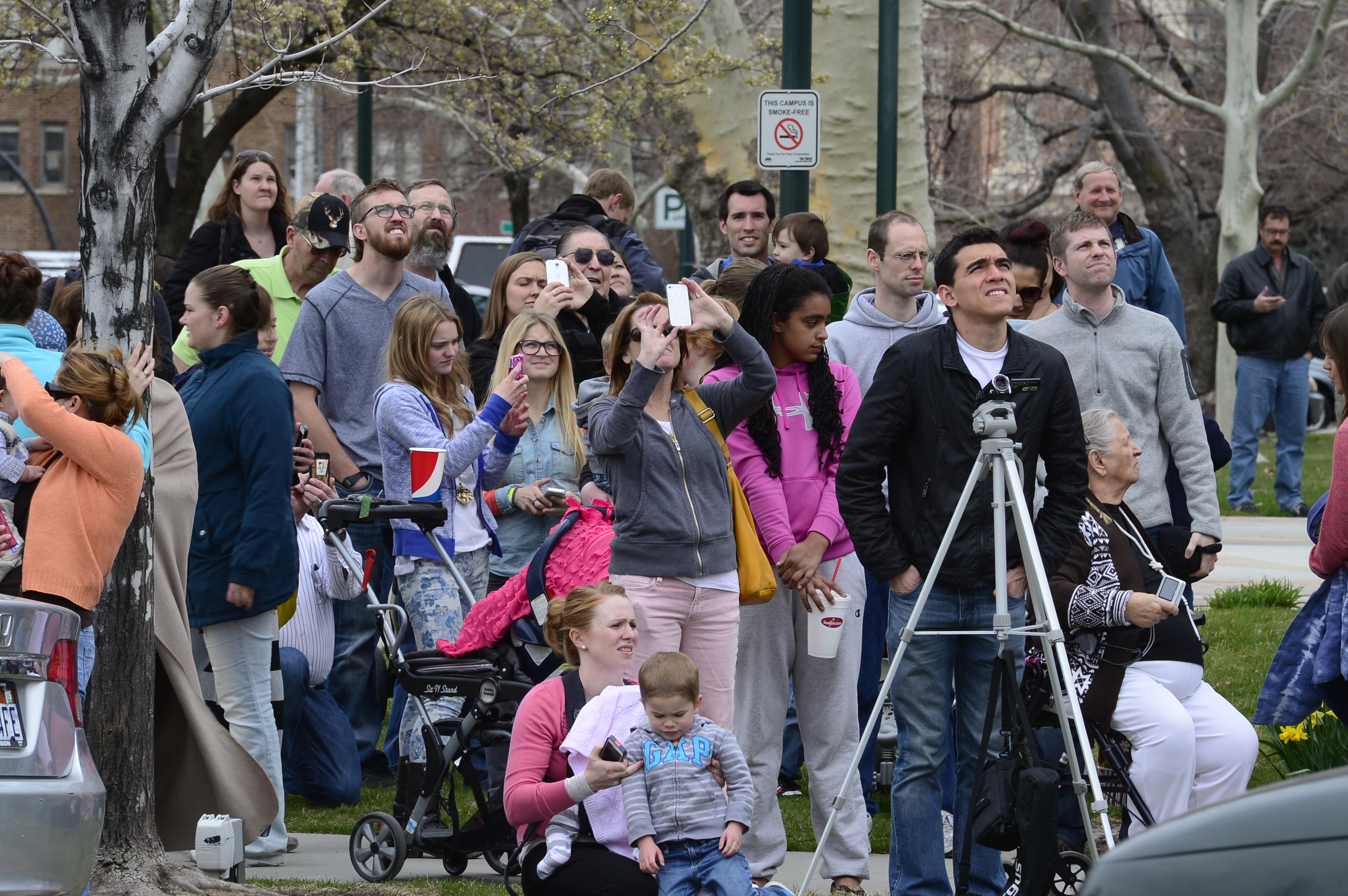 Provo Moroni crowd