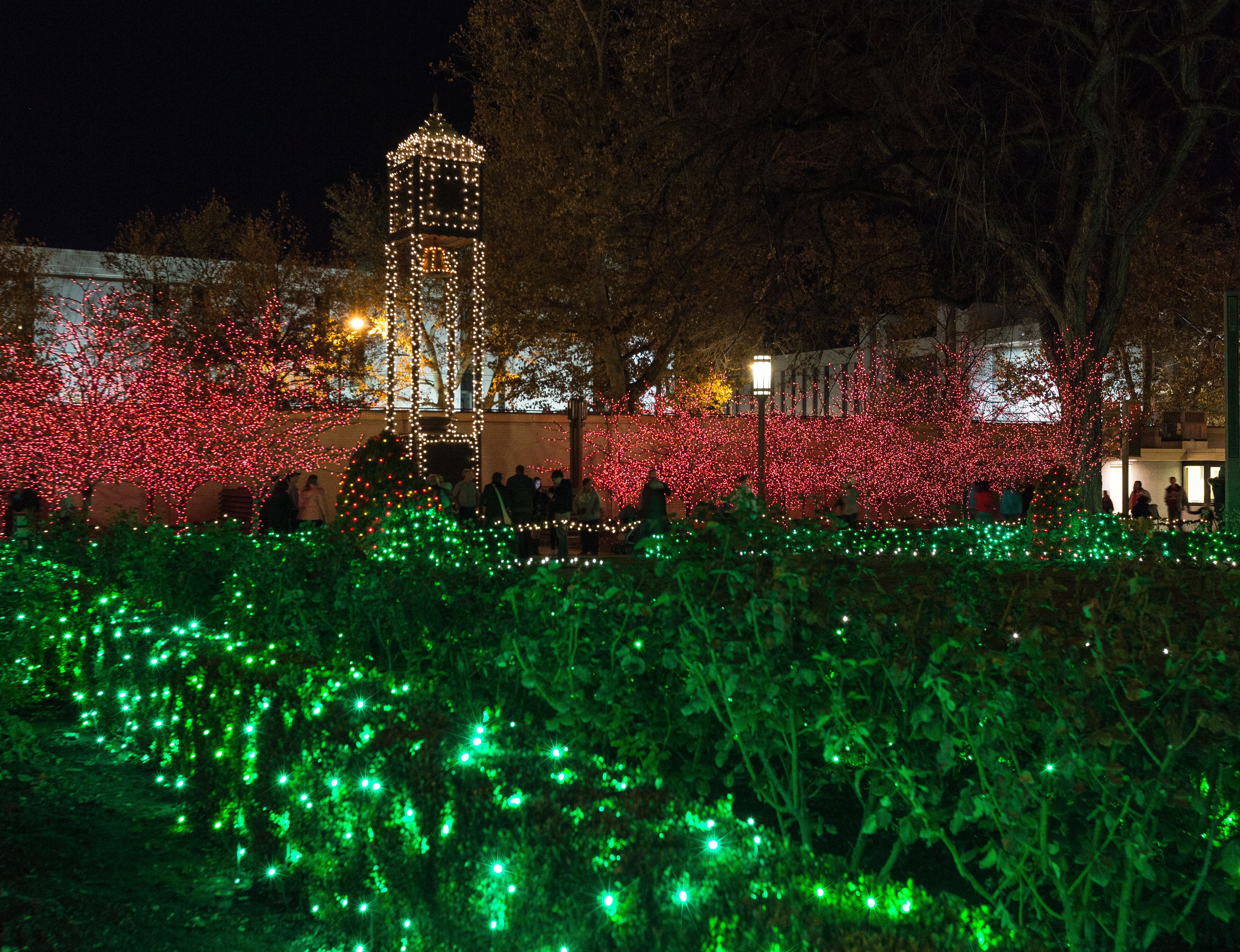 Temple Square lights26 2014